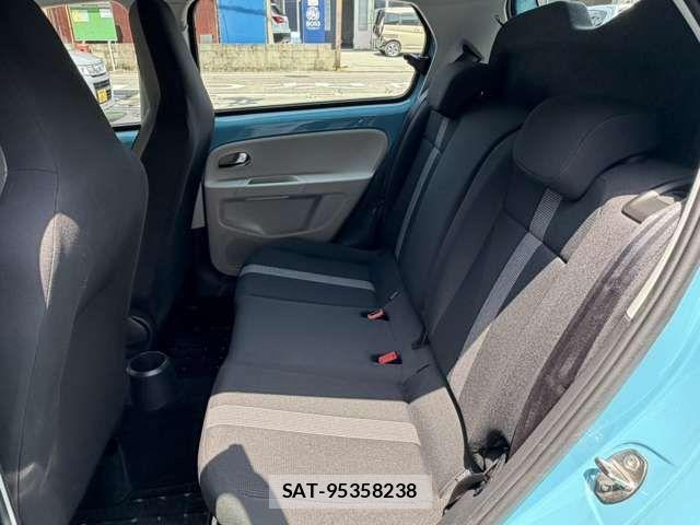 VolksWagen UP! 2018-03 6753927-18