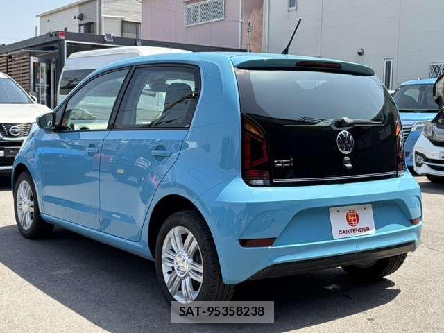 VolksWagen UP! 2018-03 6753927-3
