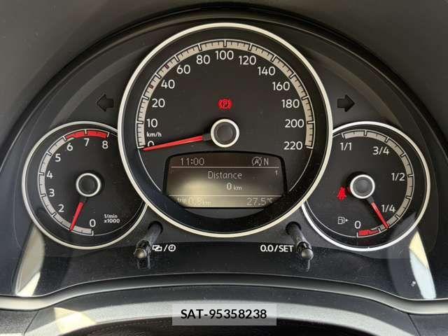 VolksWagen UP! 2018-03 6753927-4