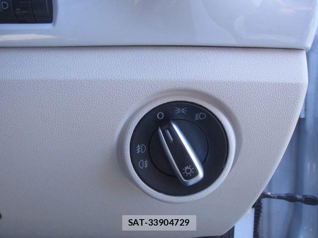 VolksWagen UP! 2013-01 6915448-11