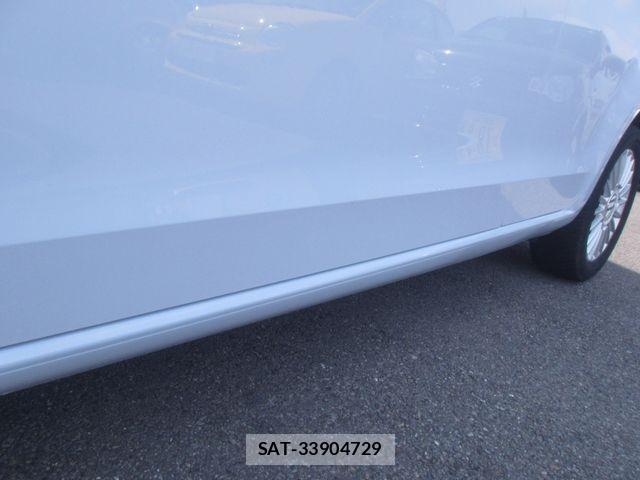 VolksWagen UP! 2013-01 6915448-5