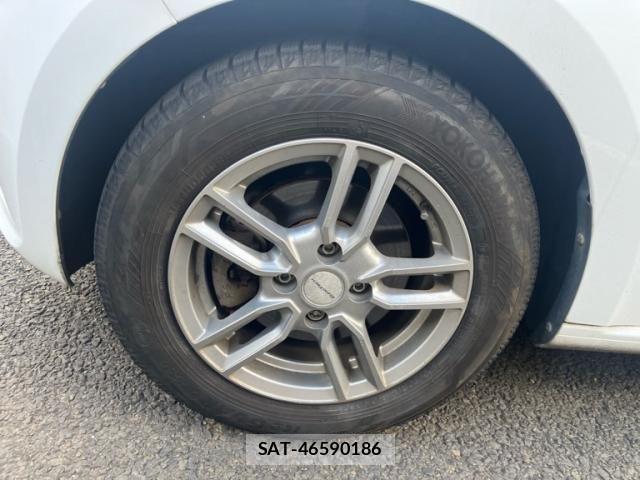 VolksWagen UP! 2013-10 6915453-10