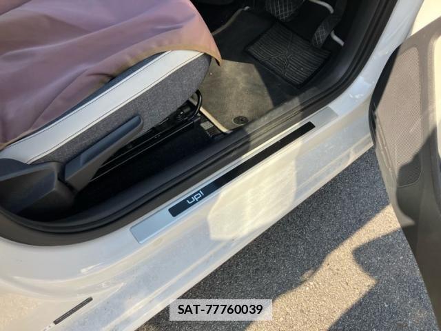 VolksWagen UP! 2019-03 6915446-8