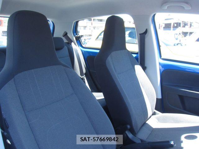 VolksWagen UP! 2015-08 6915447-17