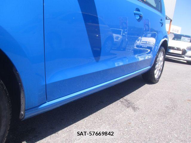 VolksWagen UP! 2015-08 6915447-4