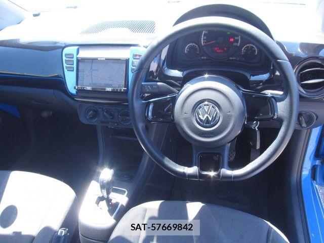 VolksWagen UP! 2015-08 6915447-7
