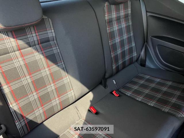VolksWagen UP! 2020-02 6915442-13