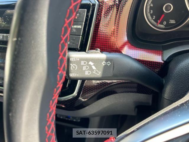 VolksWagen UP! 2020-02 6915442-23
