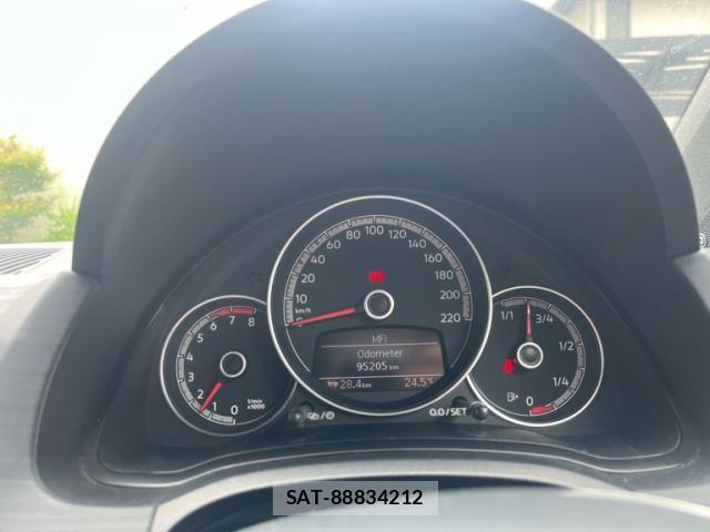 VolksWagen UP! 2017-08 7227193-16