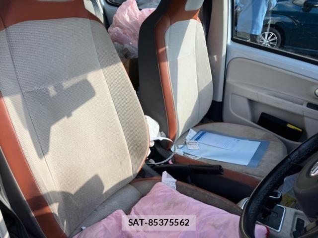 VolksWagen UP! 2013-02 7331240-19