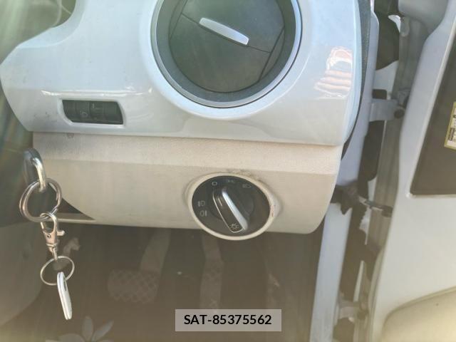 VolksWagen UP! 2013-02 7331240-25
