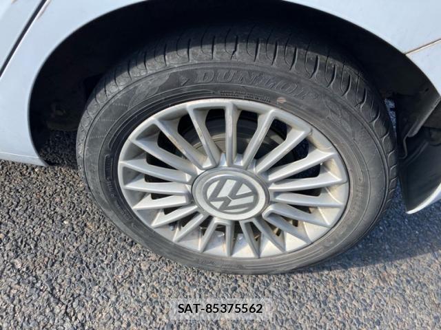 VolksWagen UP! 2013-02 7331240-6