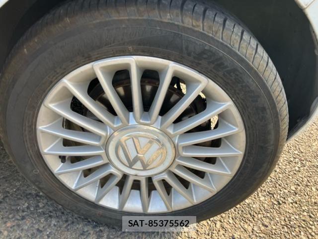 VolksWagen UP! 2013-02 7331240-8