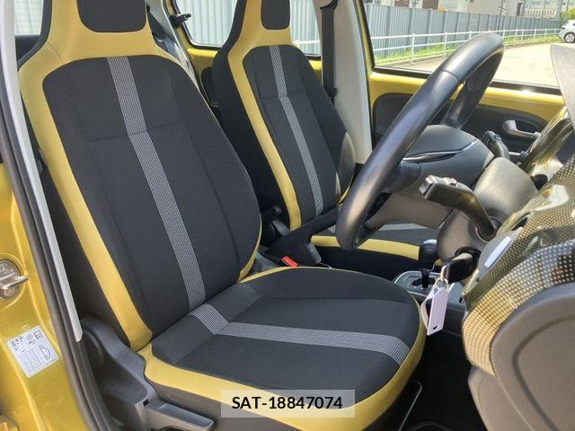 VolksWagen UP! 2018-03 7394876-10