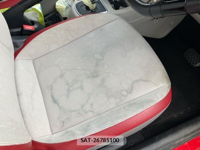 VolksWagen UP! 2013-04 7394877-14