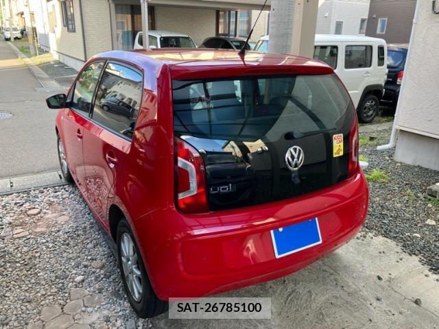 VolksWagen UP! 2013-04 7394877-2