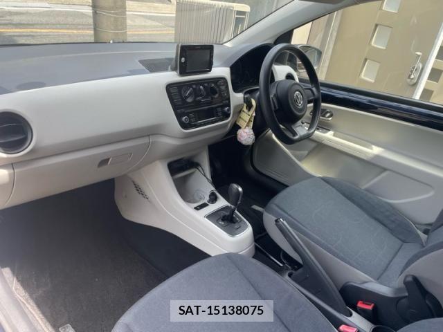 VolksWagen UP! 2014-04 7458872-17
