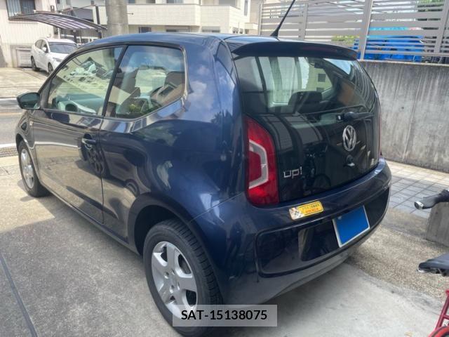 VolksWagen UP! 2014-04 7458872-3