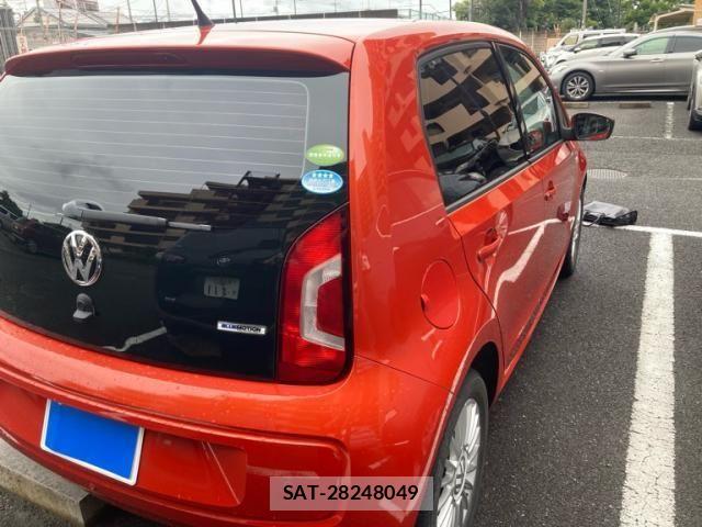VolksWagen UP! 2016-03 7510469-8