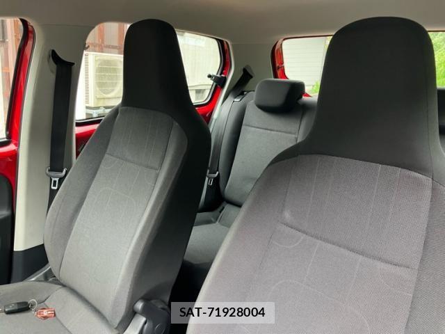 VolksWagen UP! 2012-10 7621381-10