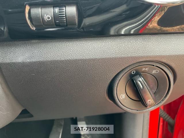 VolksWagen UP! 2012-10 7621381-13