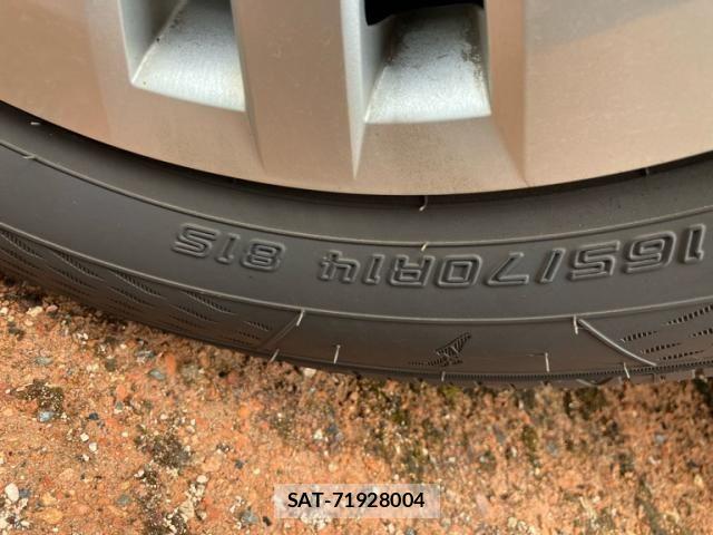 VolksWagen UP! 2012-10 7621381-6