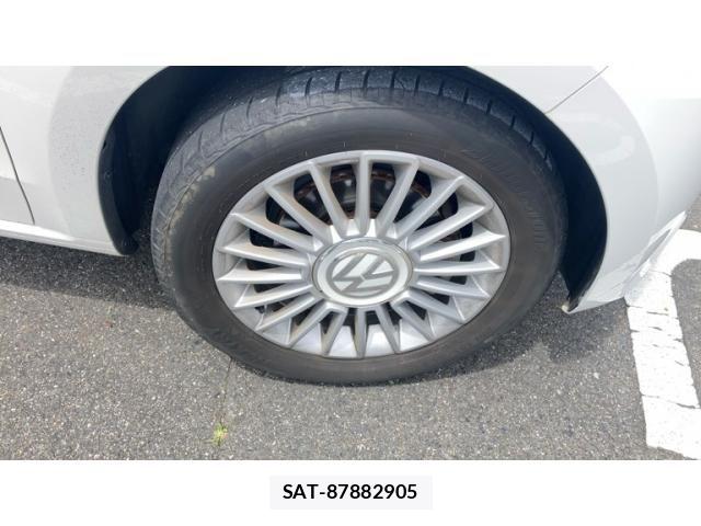 VolksWagen UP! 2013-11 7621380-15