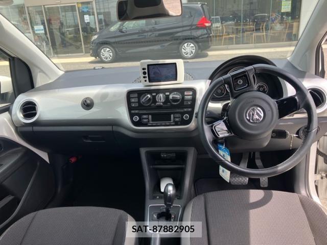 VolksWagen UP! 2013-11 7621380-6