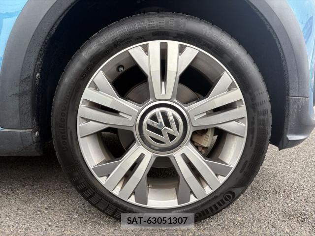 VolksWagen UP! 2017-07 7621379-23
