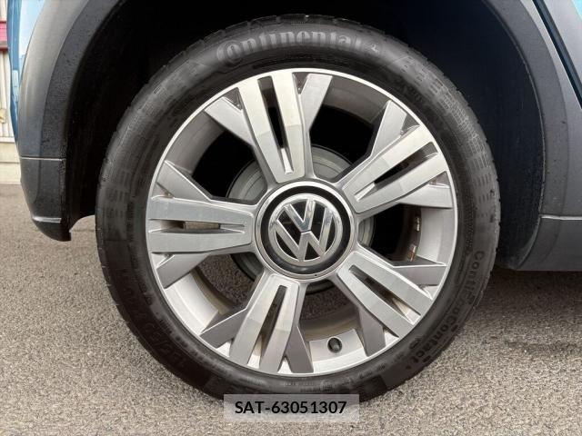 VolksWagen UP! 2017-07 7621379-25