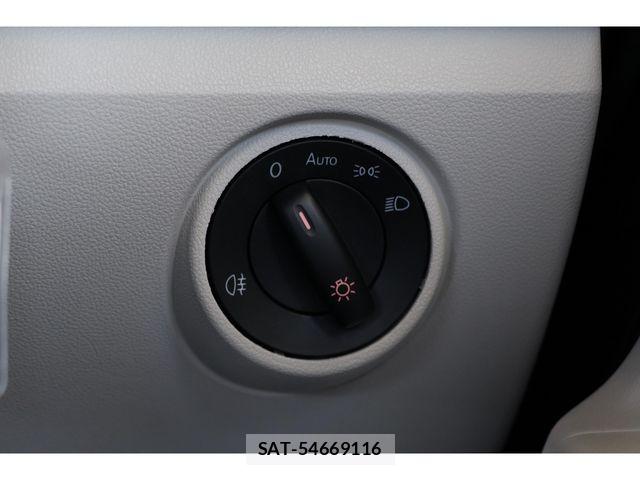 VolksWagen UP! 2017-06 7730776-16
