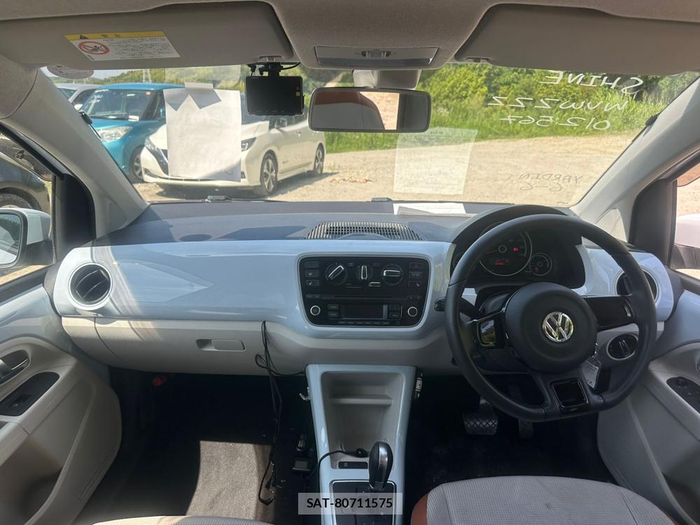 VolksWagen UP! 2013-09 6999194-12
