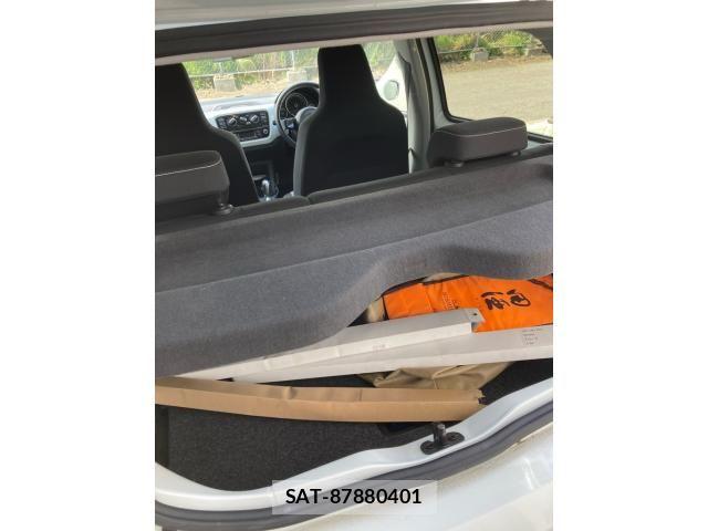 VolksWagen UP! 2013-09 7880534-15