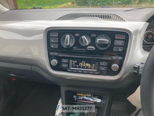 VolksWagen UP! 2015-03 7880535-12