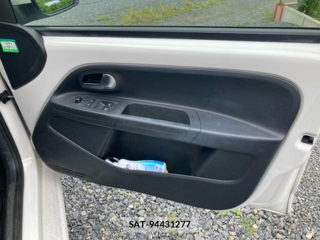 VolksWagen UP! 2015-03 7880535-5