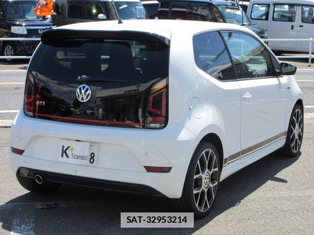 VolksWagen UP! 2019-11 7880533-23