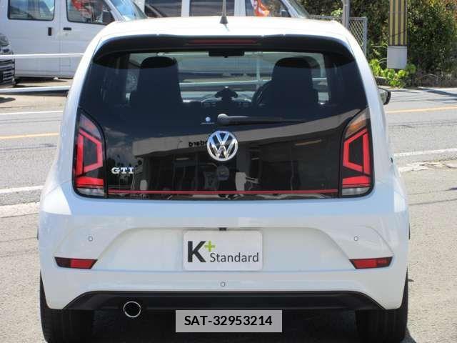 VolksWagen UP! 2019-11 7880533-5