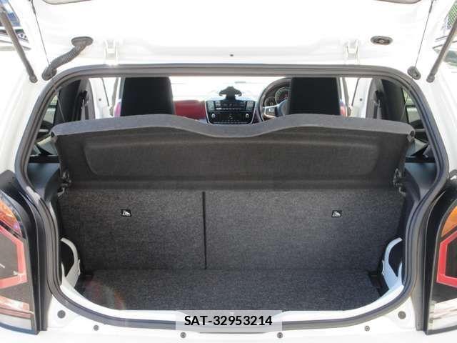 VolksWagen UP! 2019-11 7880533-6