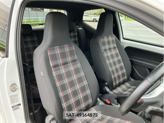 VolksWagen UP! 2019-12 7903638-9