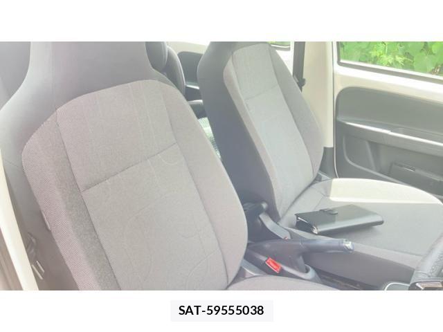 VolksWagen UP! 2015-09 8102758-14