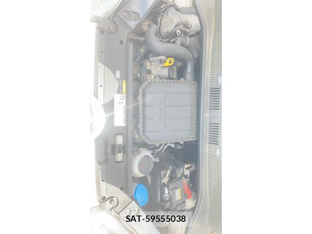 VolksWagen UP! 2015-09 8102758-18