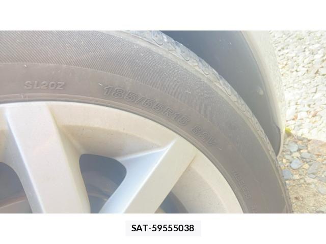 VolksWagen UP! 2015-09 8102758-21