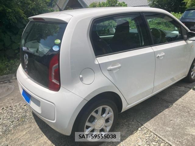 VolksWagen UP! 2015-09 8102758-3