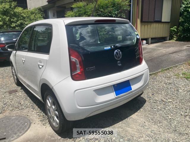 VolksWagen UP! 2015-09 8102758-5