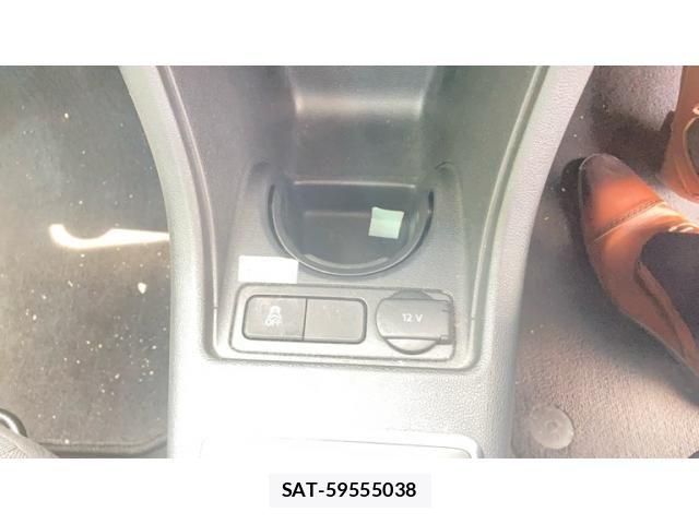 VolksWagen UP! 2015-09 8102758-7