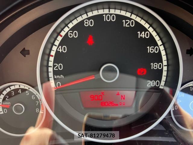 VolksWagen UP! 2016-07 8102759-15