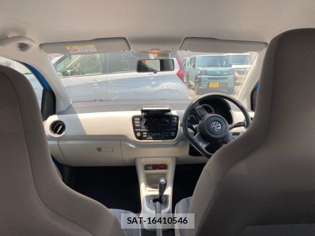 VolksWagen UP! 2014-09 8211043-9