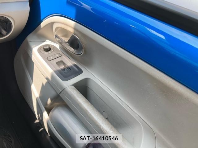 VolksWagen UP! 2014-09 8211043-22