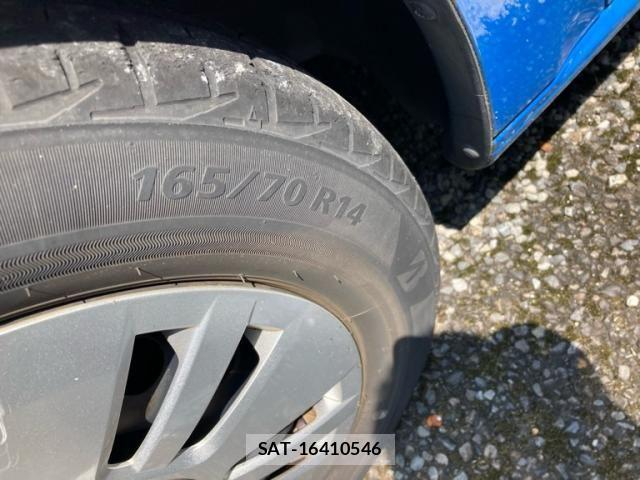 VolksWagen UP! 2014-09 8211043-6