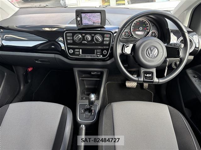 VolksWagen UP! 2013-10 8318142-5